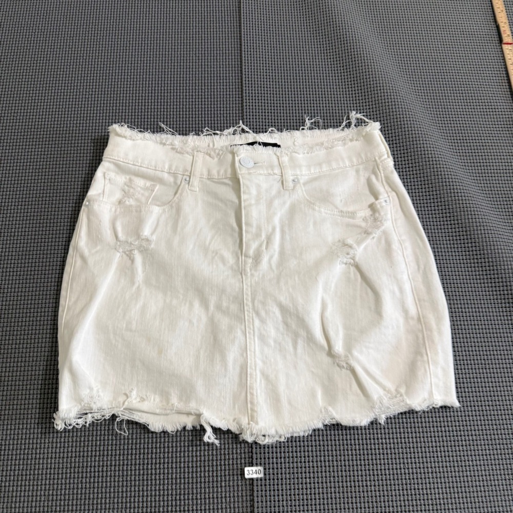 Express Womens Distressed White Denim Mini Skirt Size 2
